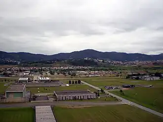 Serra da Cantareira vom Kontrollturm des Flughafens São Paulo-Guarulhos aus gesehen