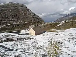 Simplon-Hospiz im Schnee