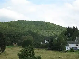 Blick von Wahlbach südsüdwestwärts zum Simrich