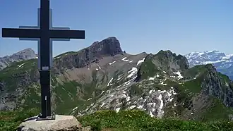Gipfelkreuz mit Blick nach Osten