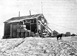 Holzhütte auf der Snow-Hill-Insel, errichtet im Februar 1902 von der schwedischen Antarktisexpedition unter Leitung von Otto Nordenskjöld.