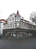 Apotheke am Marktplatz, Beispiel einer Synthese zwischen Tradition und Moderne aus der ersten Hälfte des 20. Jahrhunderts