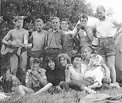 Sommer-Freizeit in Dänemark 1954 mit Karl Nielsen (rechts stehend)
