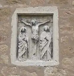 Weihetafel an der Ostfassade