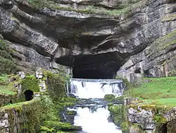 Karstquelle der Loue in Frankreich