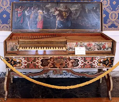 Neapolitanisches Virginal von Guarracino, 1667, Deckel-Gemälde von 1669. Mailand, Museo del teatro alla Scala