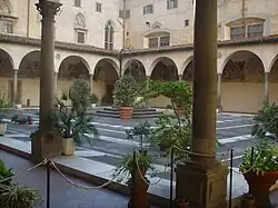 Großer Kreuzgang (Chiostro dei Morti)