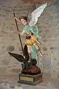 Statue des Erzengels Michael in der Abteikirche