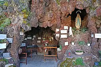 Lourdes Grotte (1895)