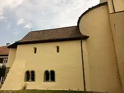 Südseite von Vorhalle und westlicher Apsis