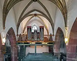 Blick zur Orgel