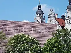 Der Namenszug an der Ostwand