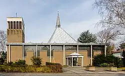 St.-Fronleichnam-Kirche (Gottfried Böhm)