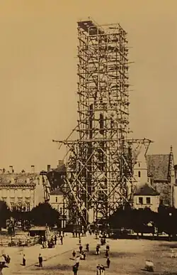 Bau des neogotischen Turmes, (Stadtarchiv Saarlouis)