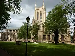 St Edmundsbury Cathedral, Anfänge seit 1065, heutige Kirche großenteils ab 1502