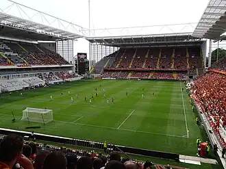 Das Stade Bollaert-Delelis vor dem ersten Spiel der Saison 2015/16 am 8. August 2015 gegen Red Star Paris.