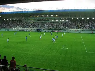 Blick auf die Haupttribüne des Stadion Metalac (2012)