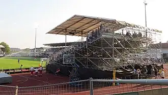 Nördliche Zusatztribüne von hinten