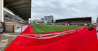 Blick von der Ostseite in das Edmond-Machtens-Stadion im September 2022