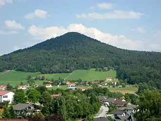 Der Staffelberg hinter Hauzenberg