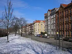 Blick vom Mittelstreifen der Stauffenbergallee