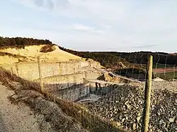 Blick in den Steinbruch aus Nordwesten