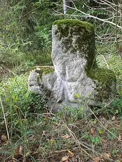 Steinkreuz am Kirchbühl zwischen Feucht und Gsteinach