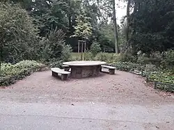 Steintisch unweit des Liszt-Hauses, Weimar