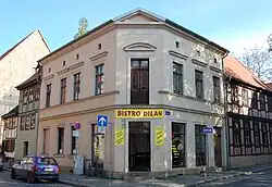 Wohn- und Geschäftshaus