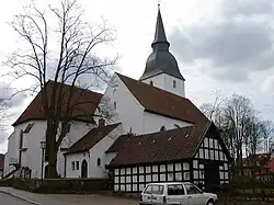 Blick auf die Doppelkirche von Nordosten