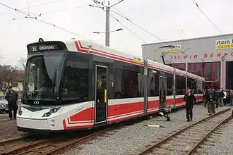 Tramlink ET 121 bei Stern & Hafferl vor der Remise im Bahnhof Vorchdorf-Eggenberg