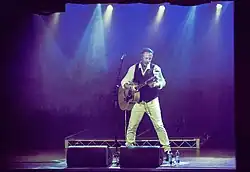 Kilbey performing solo in Sydney August 2020