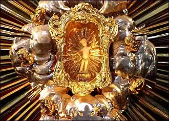 Die Wachsfigur im Hochaltar