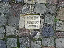 Stolperstein für Gertrud David vor dem Haus Tenge, Krahnstraße 1–2 Koordinaten52.2771568.04118