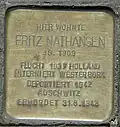 Fritz Nathansen vor der Hudtwalckerstraße 23