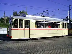 Historischer Triebwagen 523