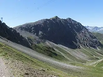 Nordseite der Chüpfenflue (rechts) und Strela (links), aufgenommen vom Haupter Tälli.