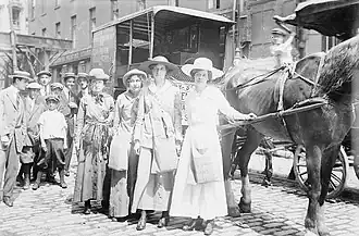 Suffragetten-Marsch nach Boston, v.&nbsp;l.&nbsp;n.&nbsp;r.: Ida Craft, Elsie McKenzie, Marion Craig Wentworth and Elisabeth Freeman