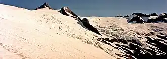 Der Sulphide Glacier (links) und der Crystal Glacier (rechts) am Mount Shuksan