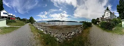 360°-Panorama – Strandweg in Gibsons mit Blick auf Keats Island