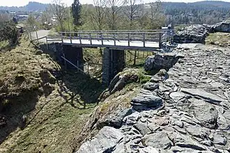 Hals- oder Burggraben