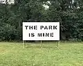 Julia Bünnagel und Patrick Rieve: „THE PARK IS MINE“, 2009–2020 (Holz und Lack)