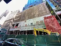 Anhebung des integrierten Theaterbaus um neun Meter im Mai 2022