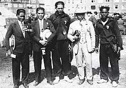 Die philippinische Mannschaft 1928: Taburan Tamse (l.), Teófilo Yldefonso (2.v.l.), Simeon Toribio (Mitte), Anselmo Gonzaga (r.)