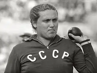 26. April: Tamara Press (1960) (83)