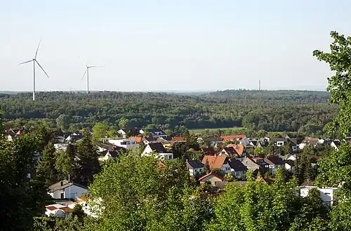 Mainzer Berg (rechts) und Tannenkopf (links), Blick vom Rehberg bei Roßdorf (2020)