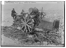 Stock-Motortragpflug aus den 1910er Jahren