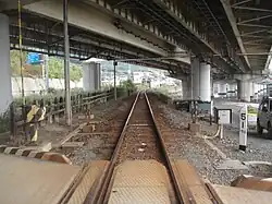 Unter der Tōmei-Autobahn bei Hamanako-Sakume