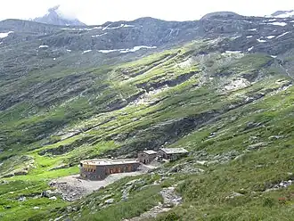 Blick auf die im Jahr 2013 renovierte Hütte