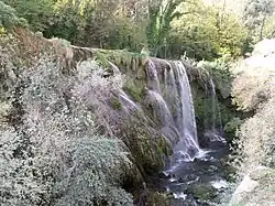 Der Zufluss des Velino in die Nera am Wasserfall Cascata delle Marmore